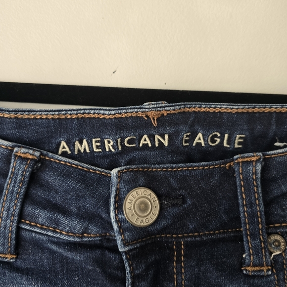 American Eagle Outfitters Shortie Blue Denim Shorts - Picture 2 of 11